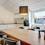 22-bedroom In Henne *