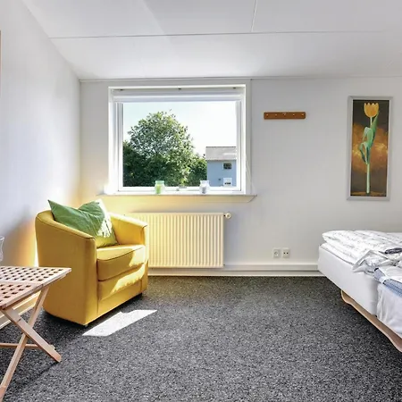 Дом отдыха 22-bedroom In Henne Хенне-Странн