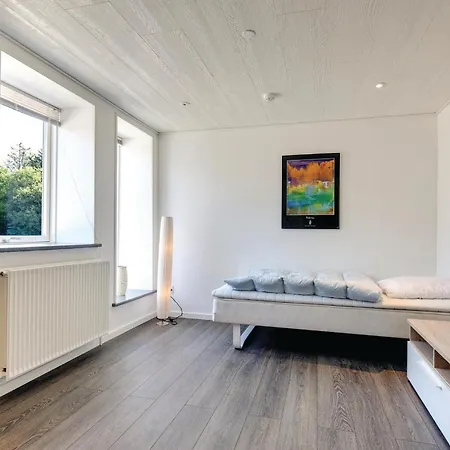22-bedroom In Henne *