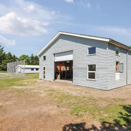 22-bedroom In Henne