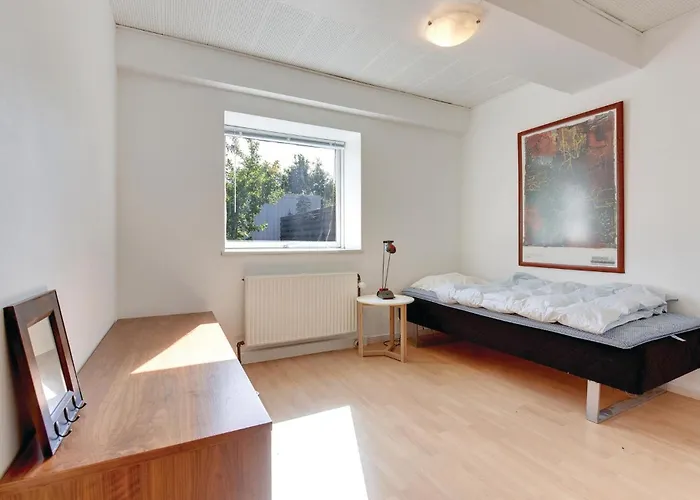 22-bedroom In Henne Holiday home Henne Strand