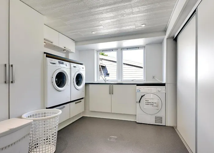 Holiday home 22-bedroom In Henne *