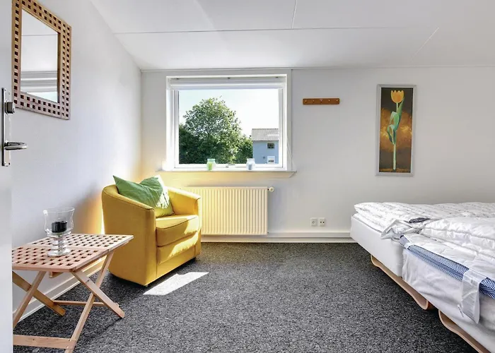 Holiday home 22-bedroom In Henne Henne Strand