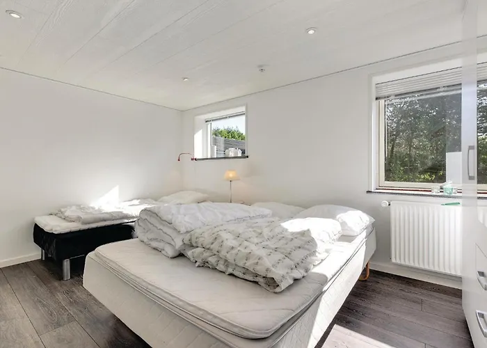 Holiday home 22-bedroom In Henne *