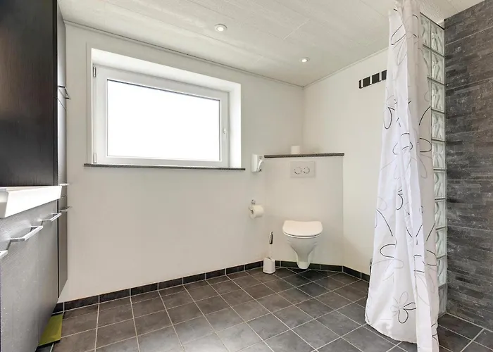 22-bedroom In Henne