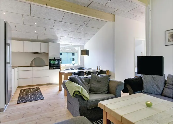 22-bedroom In Henne Henne Strand